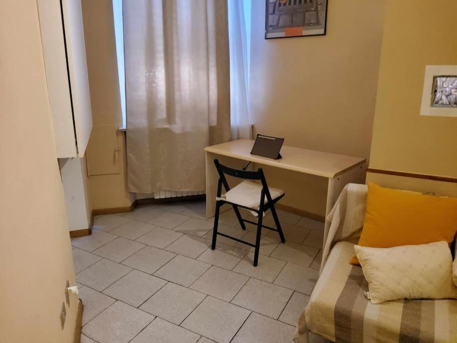 Appartement Antica Casa Odone à Asti Extérieur photo